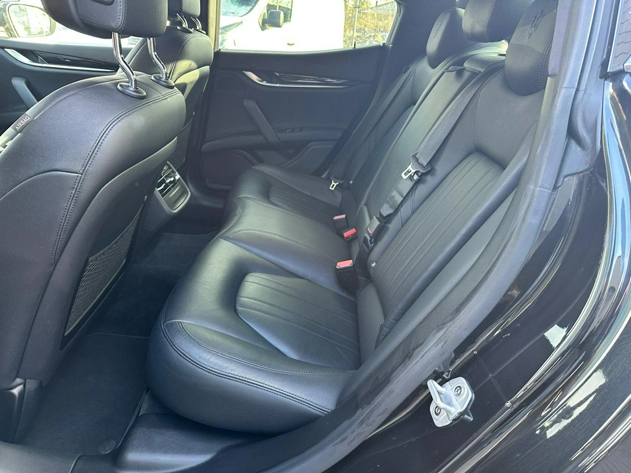 Maserati Ghibli - Zdjęcie 11