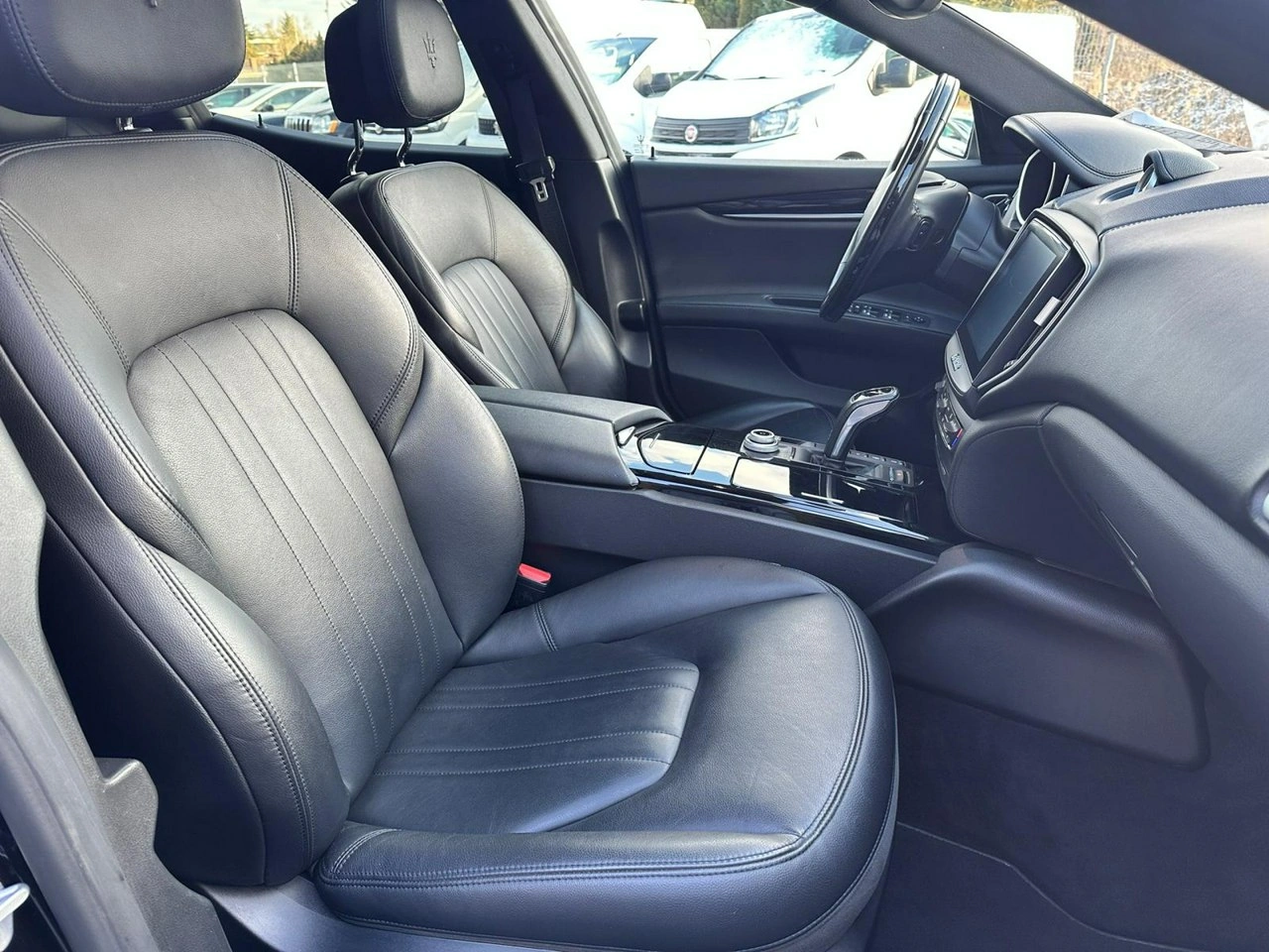 Maserati Ghibli - Zdjęcie 12