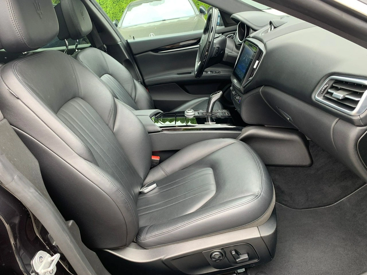 Maserati Ghibli - Zdjęcie 13