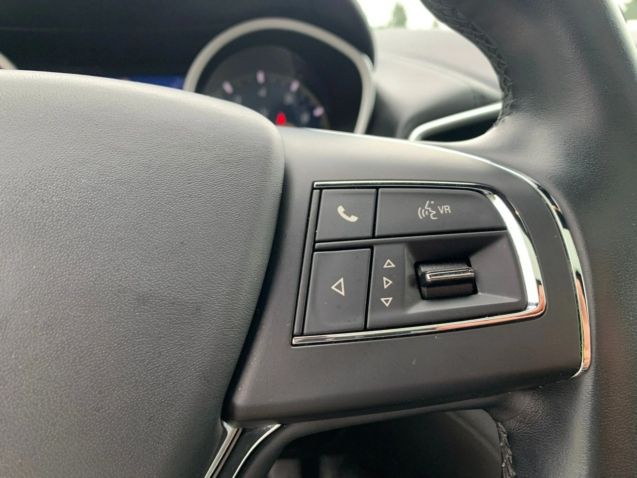 Maserati Ghibli - Zdjęcie 18