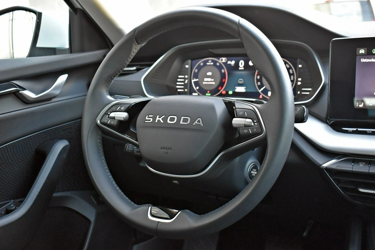 Skoda Octavia - Zdjęcie 17