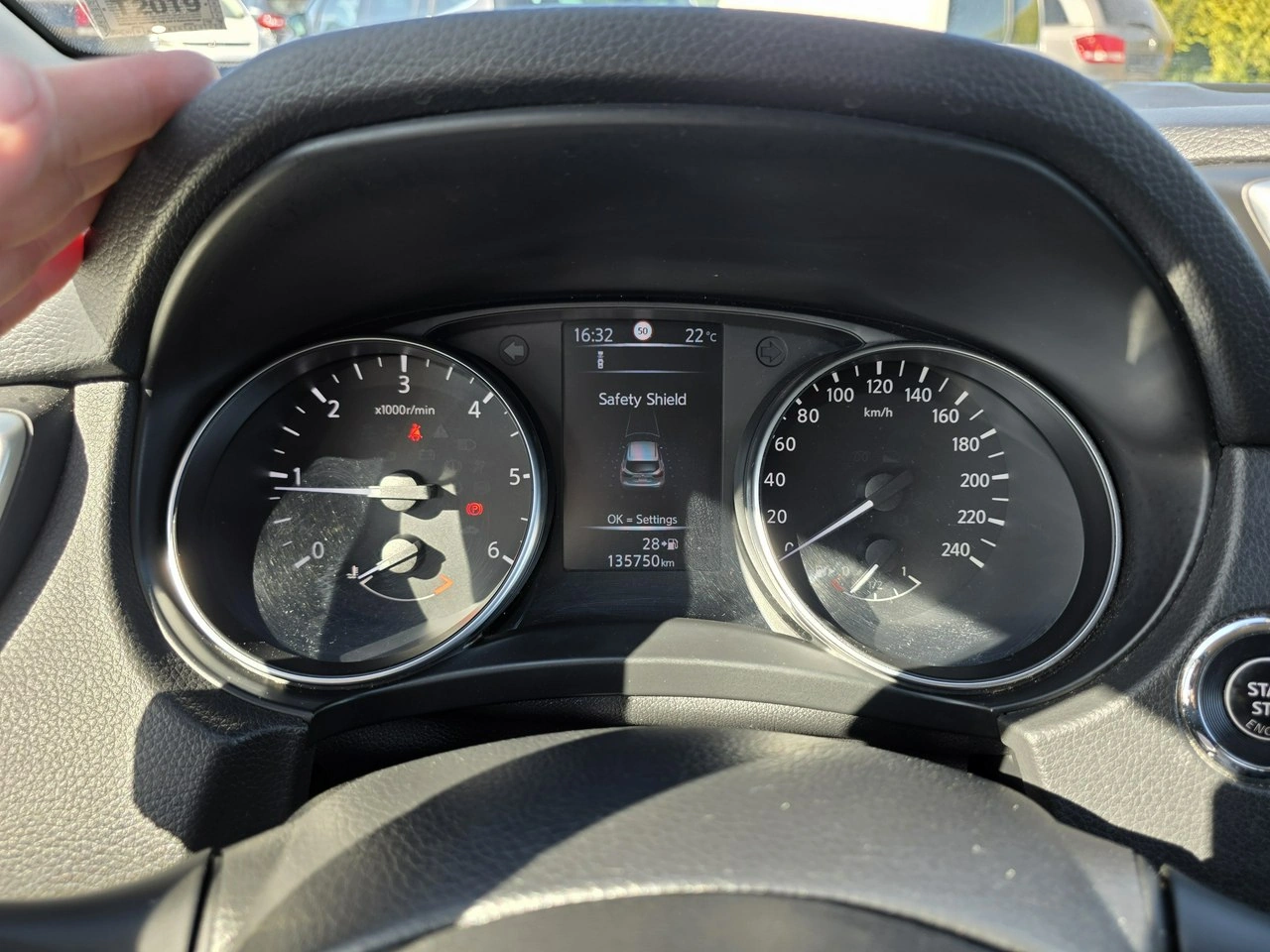Nissan Qashqai - Zdjęcie 19