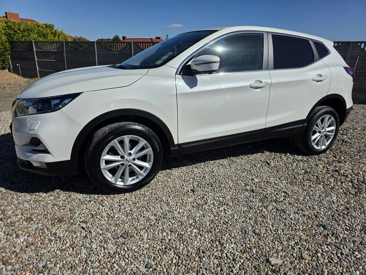 Nissan Qashqai - Zdjęcie 23
