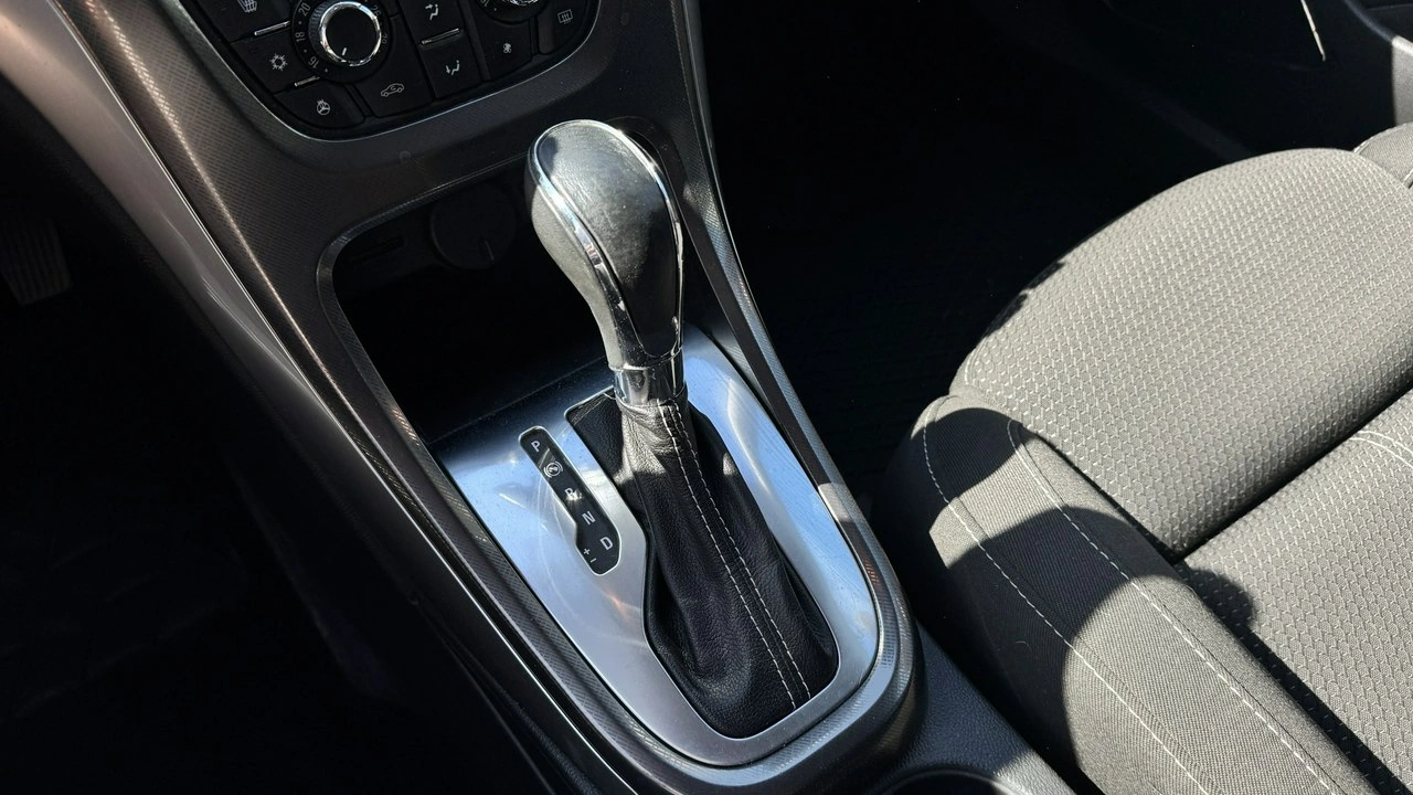Opel Astra - Zdjęcie 22
