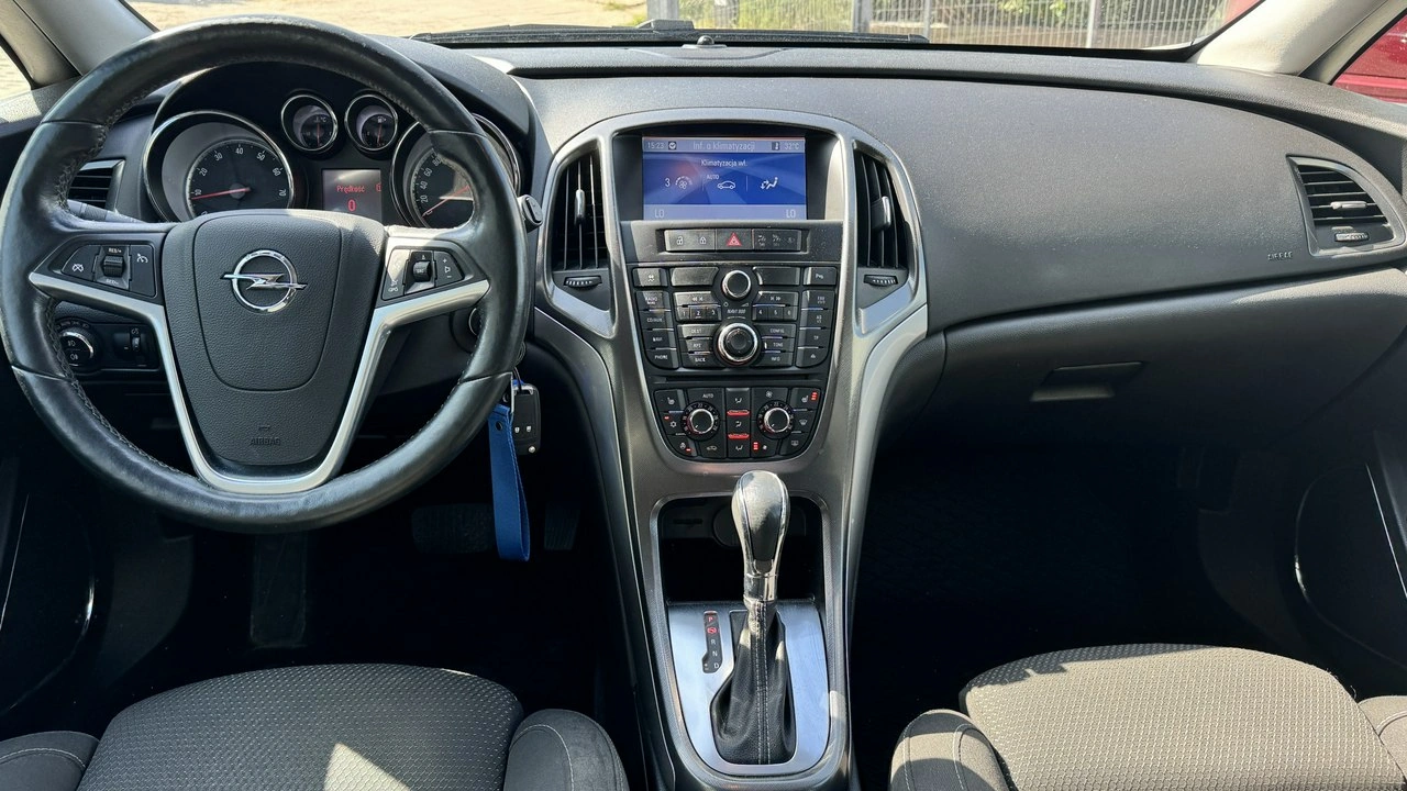 Opel Astra - Zdjęcie 25