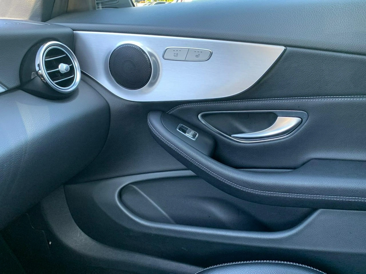 Mercedes C 220 - Zdjęcie 15