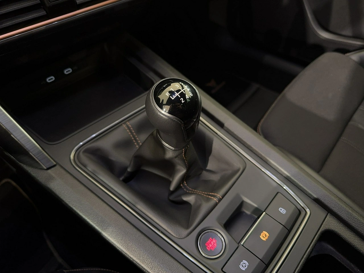 Cupra Leon Sportstourer - Zdjęcie 17