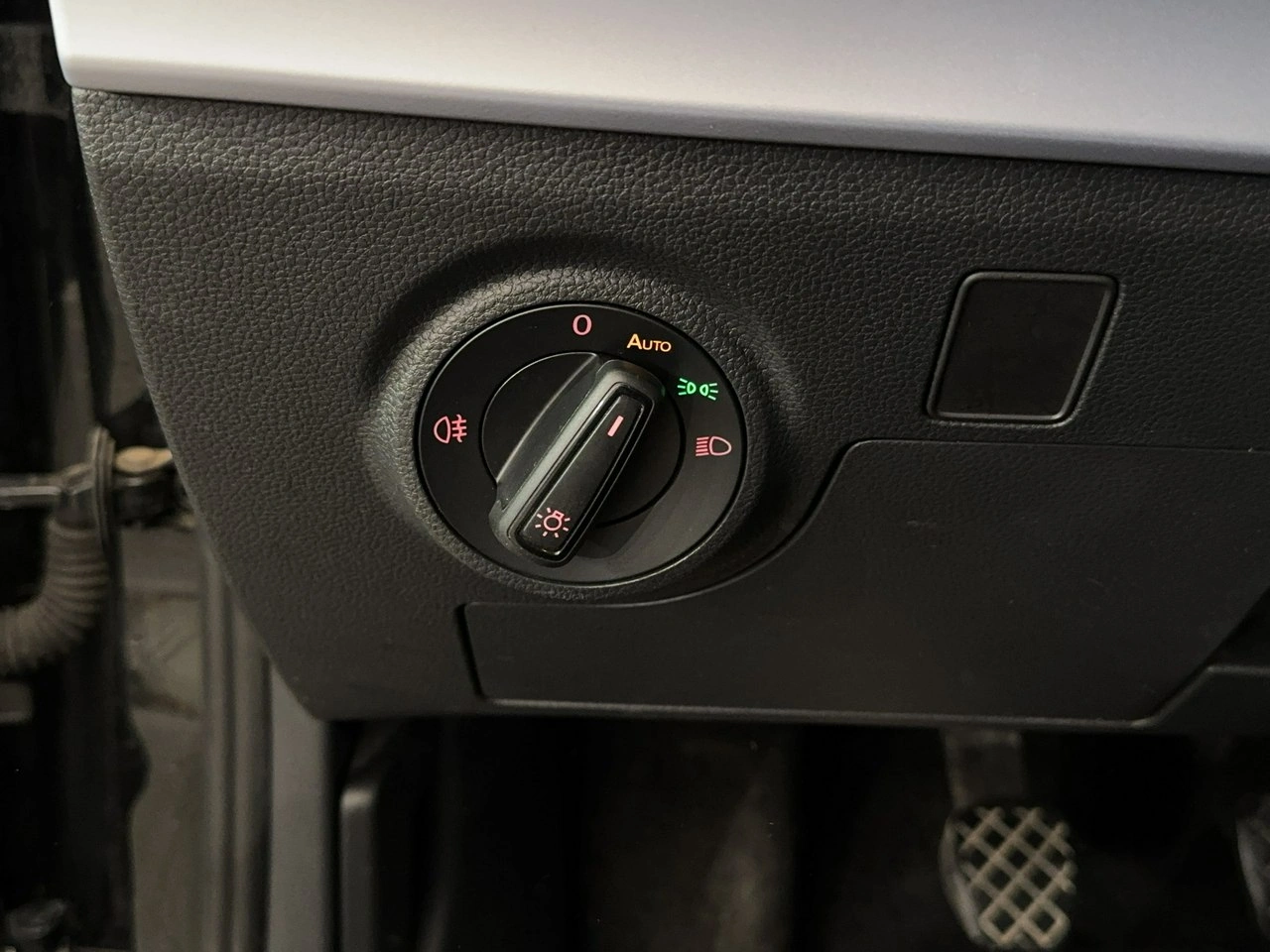 Seat Arona - Zdjęcie 23