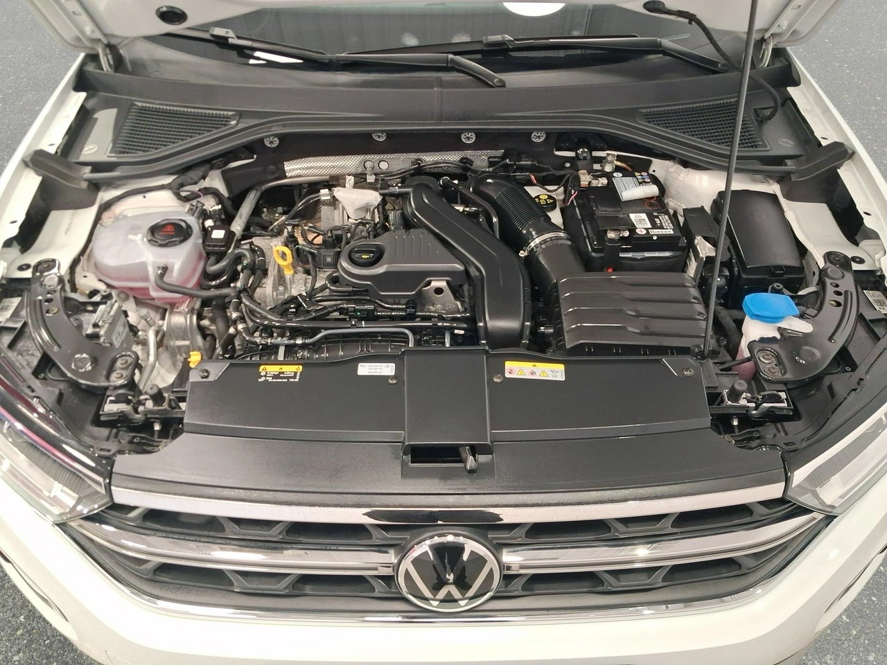Volkswagen T-Roc - Zdjęcie 23