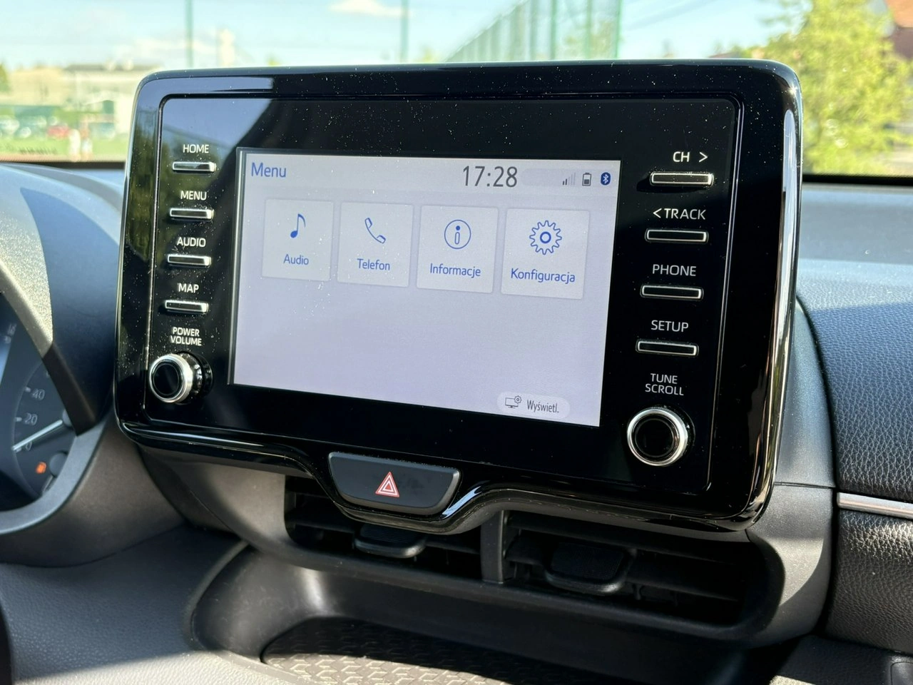 Toyota Yaris - Zdjęcie 14
