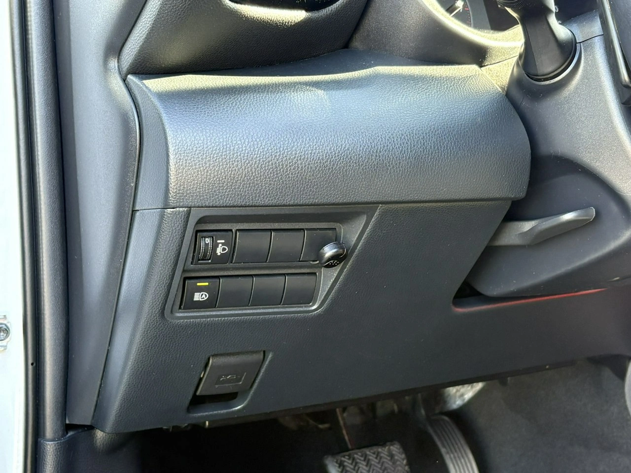 Toyota Yaris - Zdjęcie 23