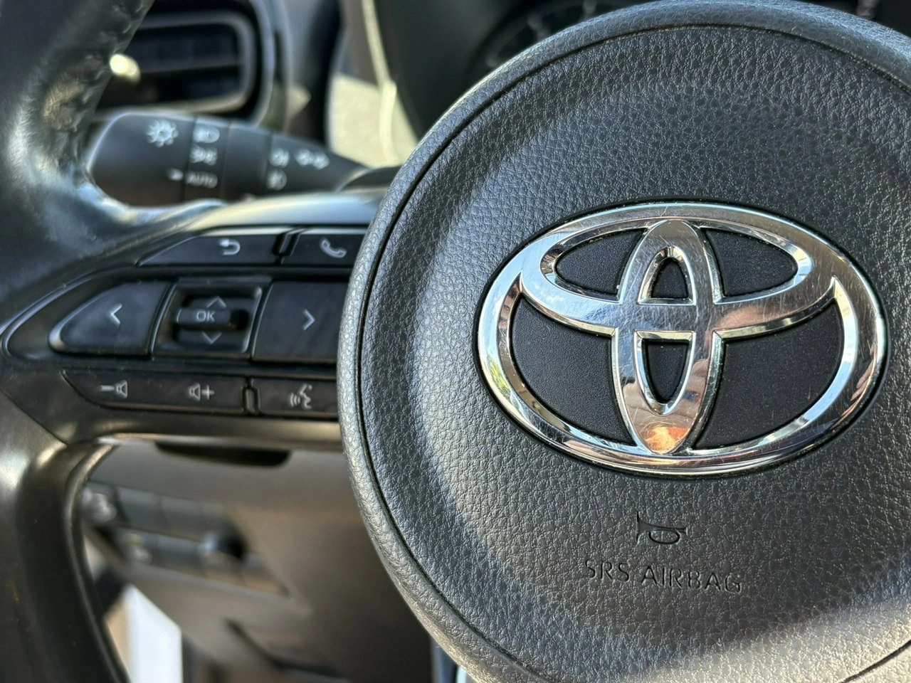 Toyota Yaris - Zdjęcie 28