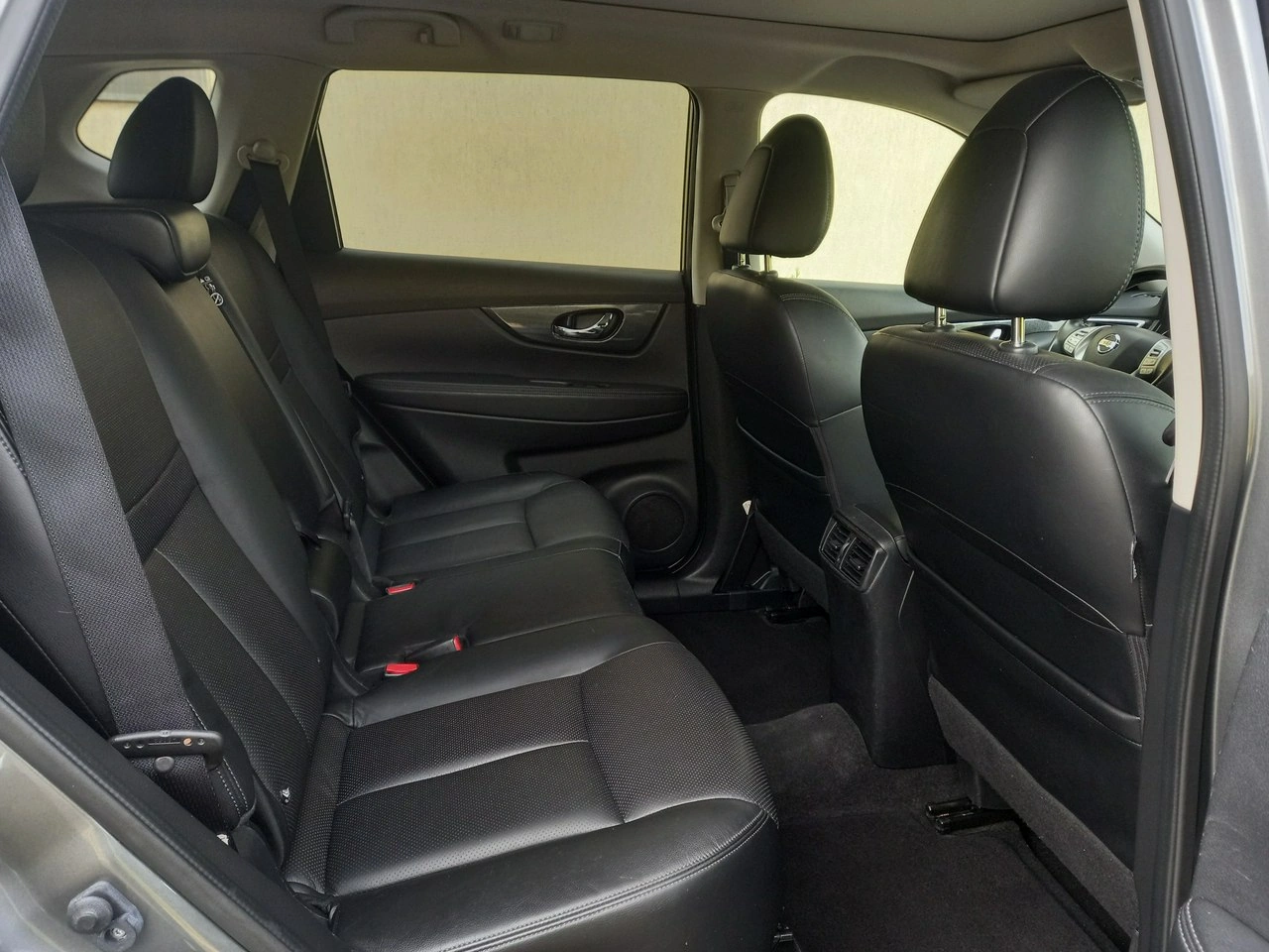 Nissan X-Trail - Zdjęcie 22