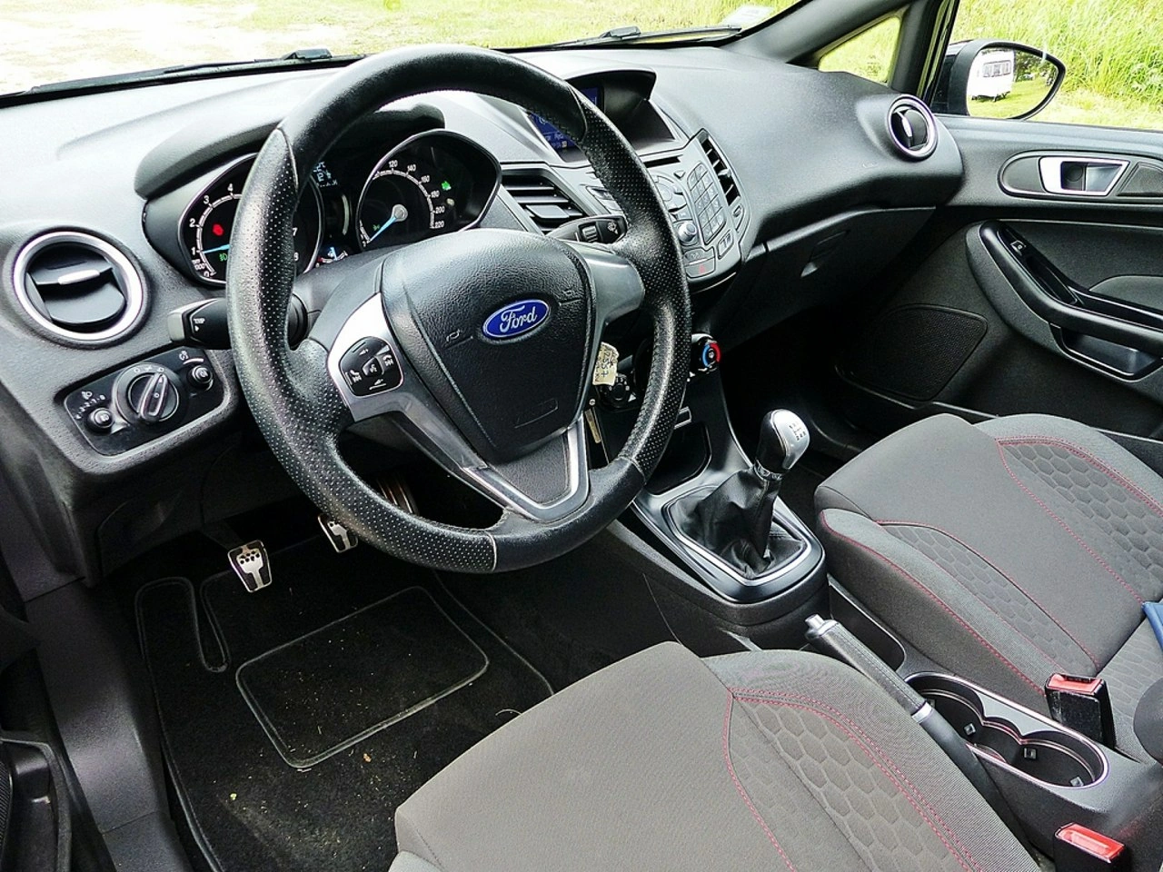 Ford Fiesta - Zdjęcie 18