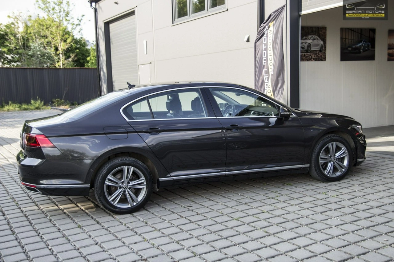Volkswagen Passat - Zdjęcie 11