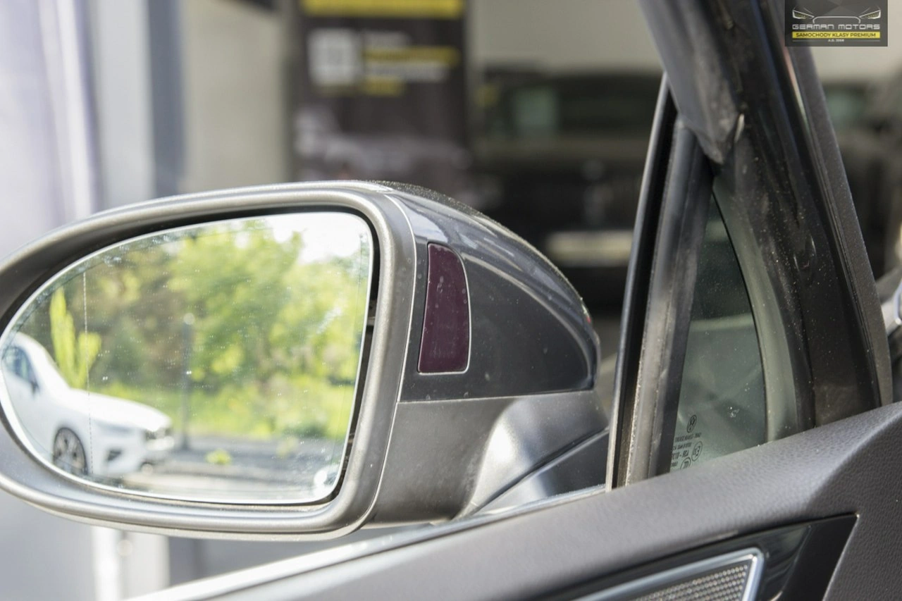 Volkswagen Passat - Zdjęcie 15