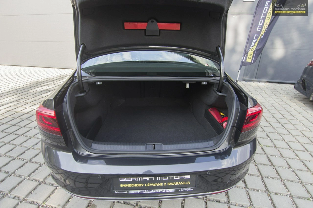 Volkswagen Passat - Zdjęcie 32