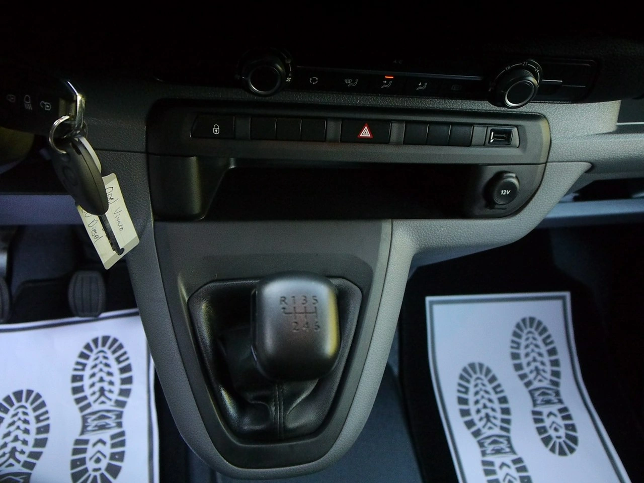 Opel Zafira - Zdjęcie 29