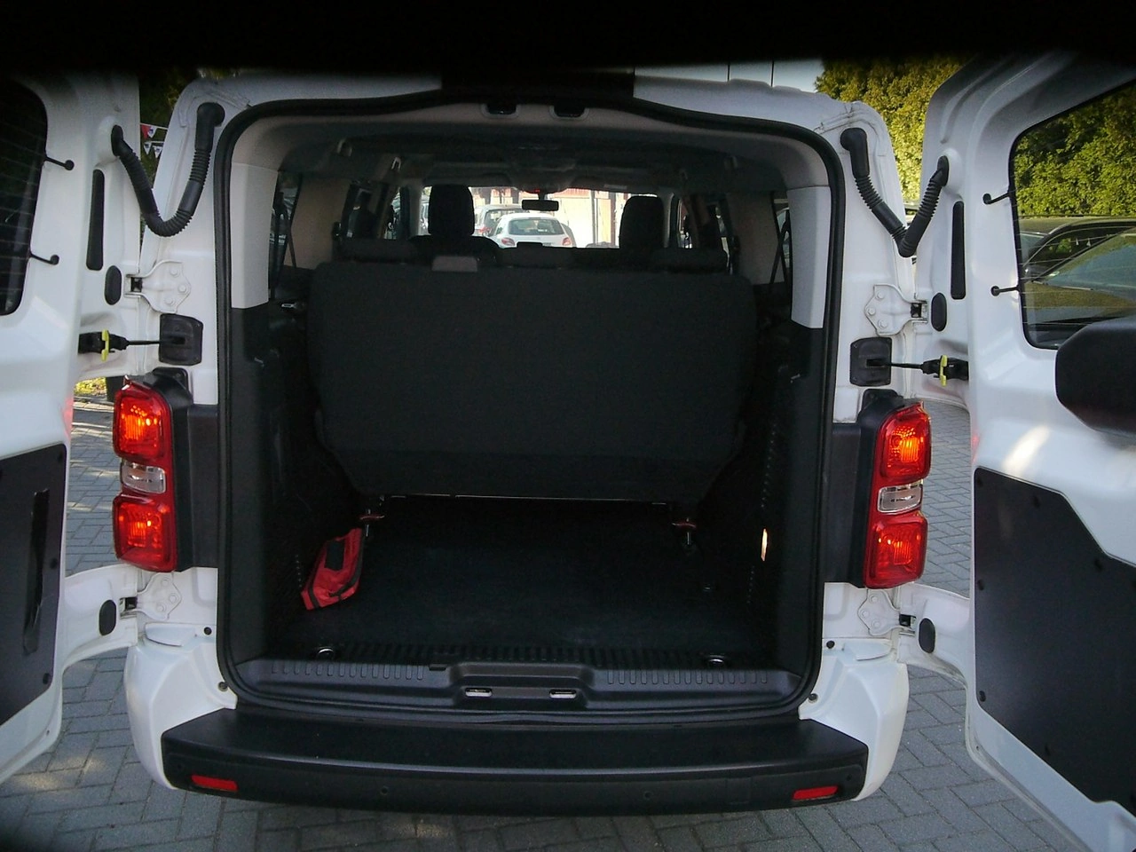 Opel Vivaro - Zdjęcie 15