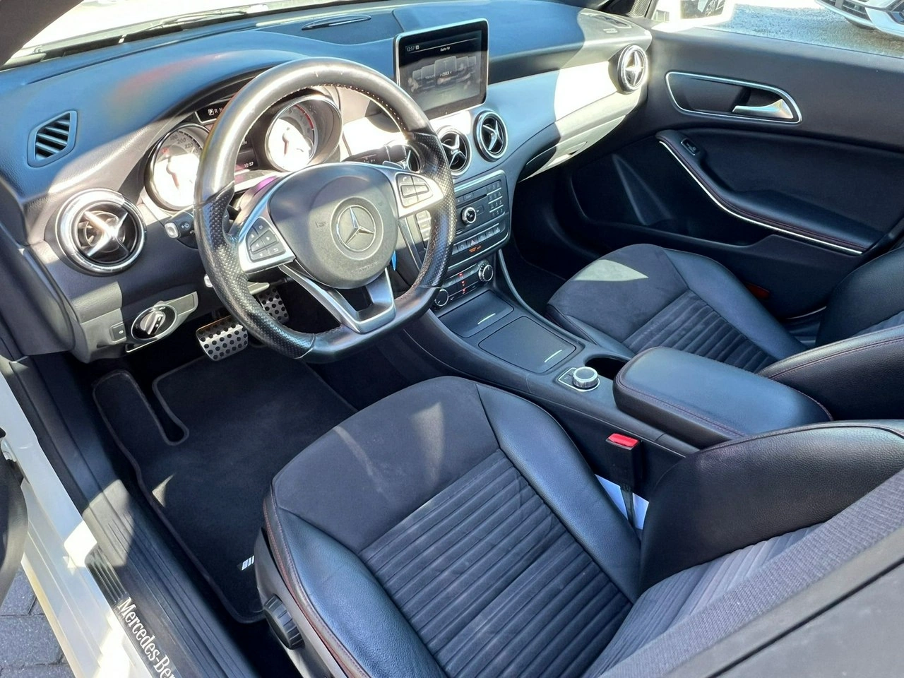 Mercedes CLA 180 - Zdjęcie 12