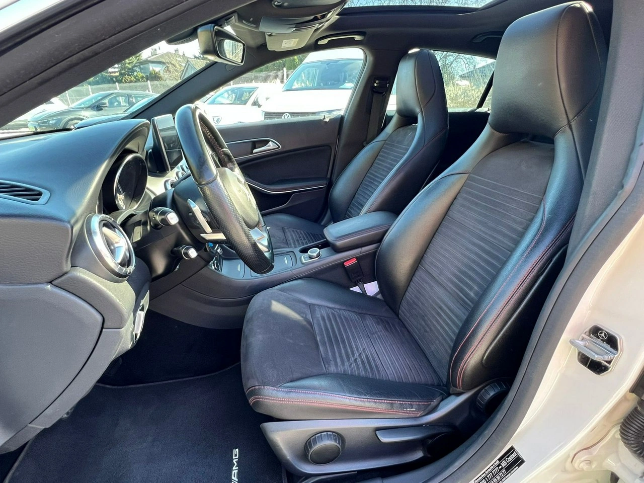 Mercedes CLA 180 - Zdjęcie 14
