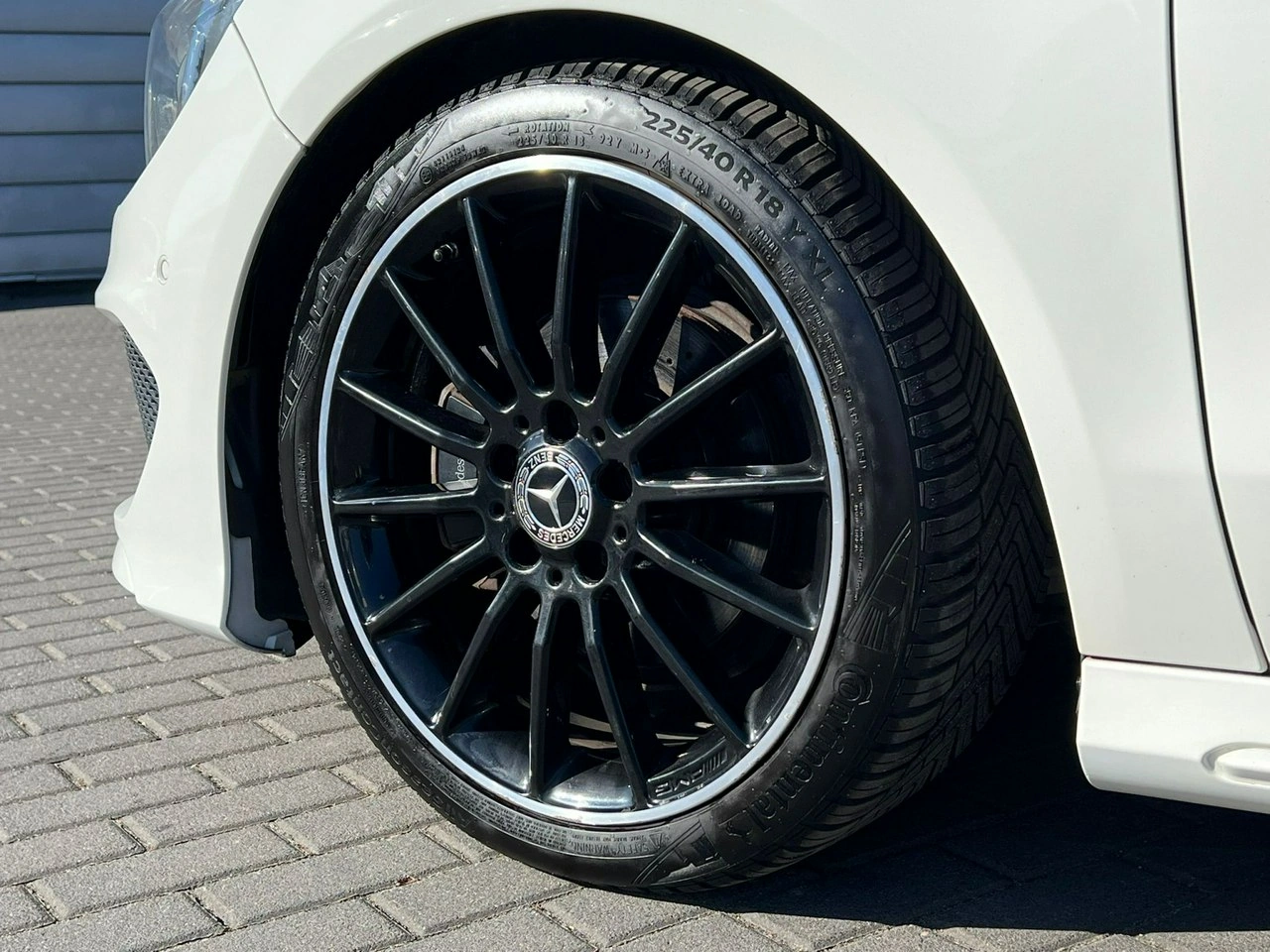 Mercedes CLA 180 - Zdjęcie 5