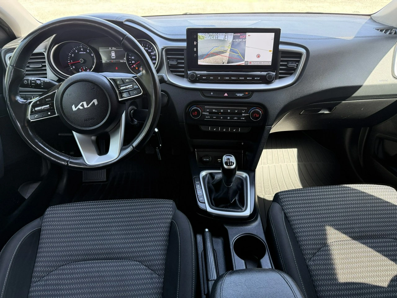 Kia Ceed - Zdjęcie 13