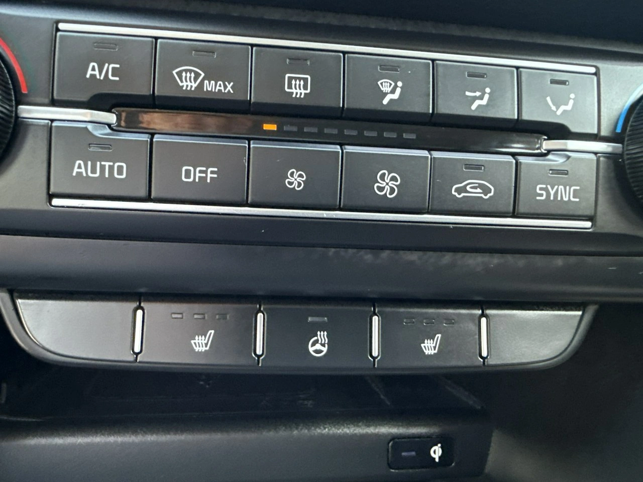 Kia Ceed - Zdjęcie 24