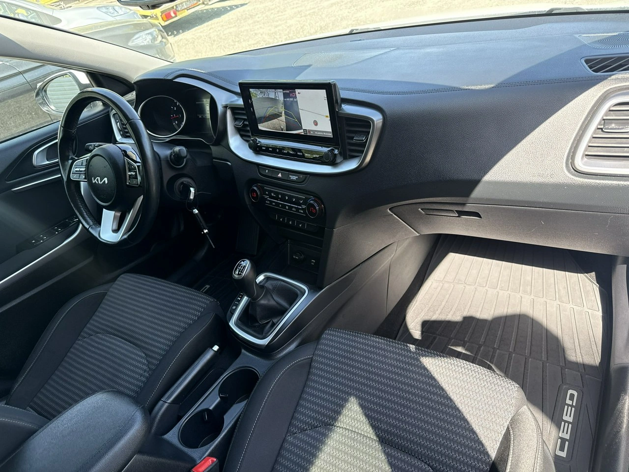 Kia Ceed - Zdjęcie 32