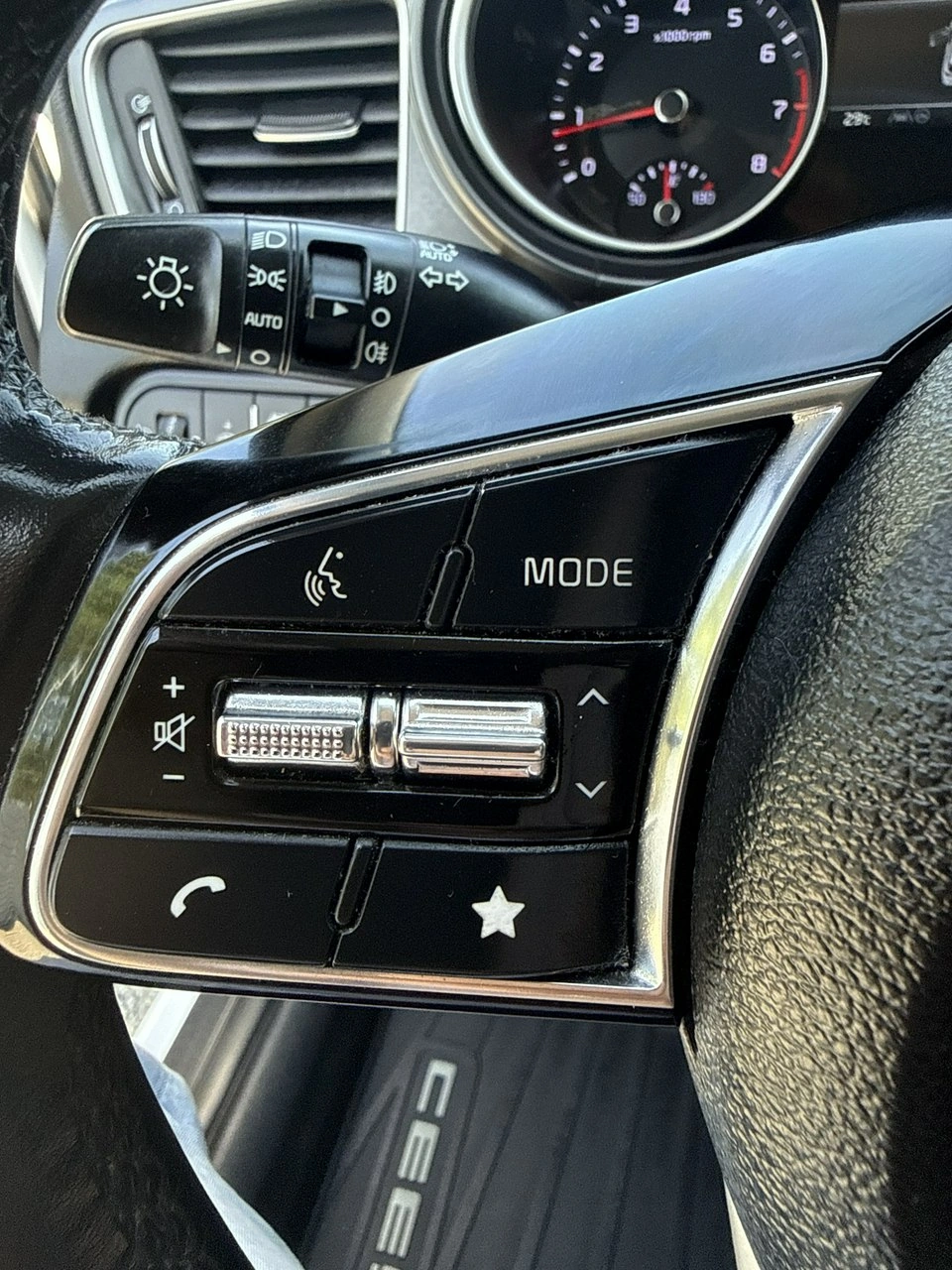 Kia Ceed - Zdjęcie 37