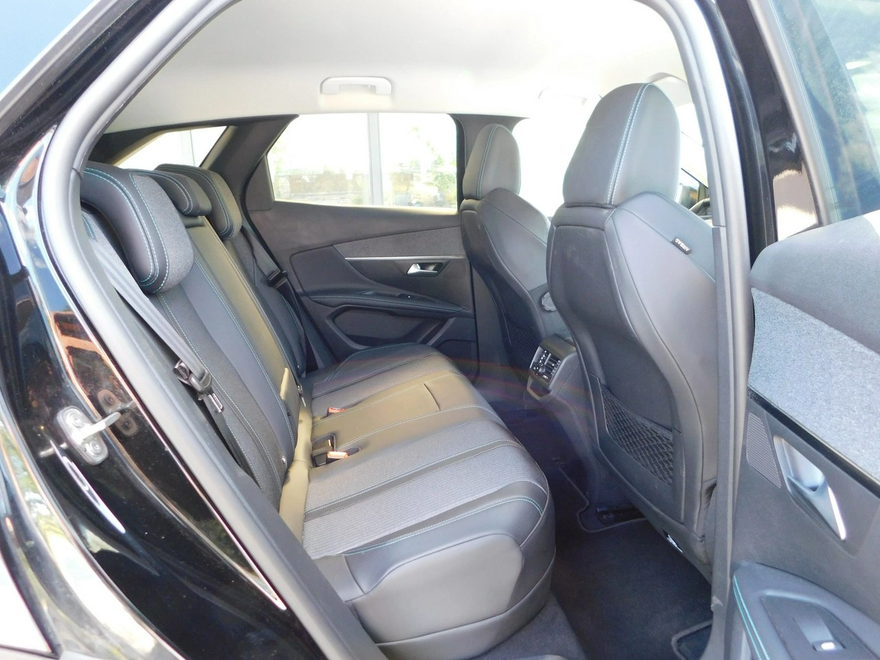 Peugeot 3008 - Zdjęcie 11