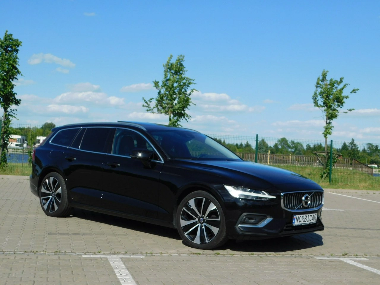Volvo V60 - Zdjęcie 2
