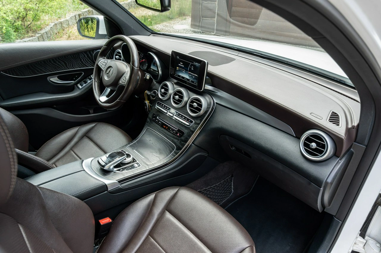Mercedes GLC 220 - Zdjęcie 41