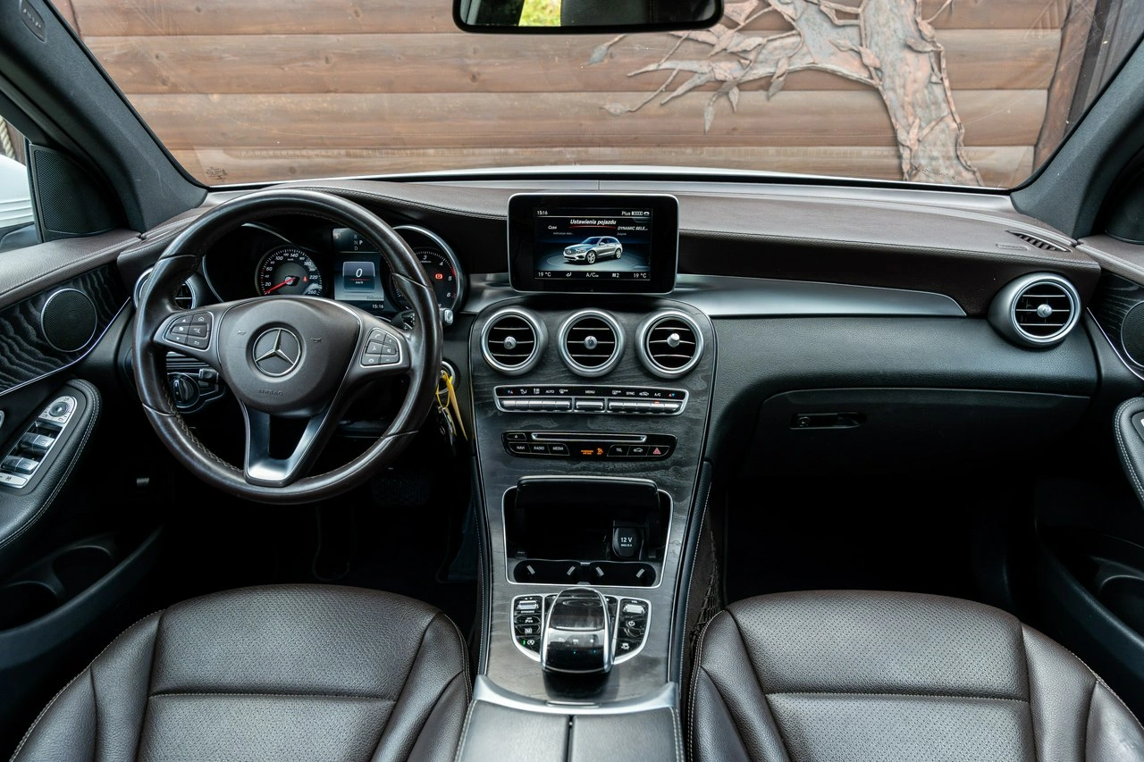 Mercedes GLC 220 - Zdjęcie 49