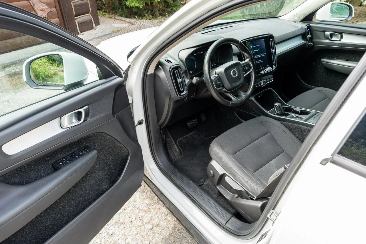 Volvo XC 40 - Zdjęcie 30