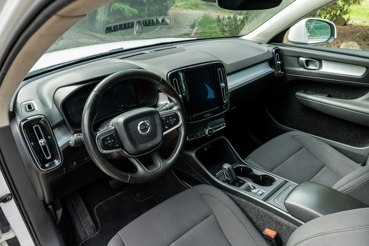Volvo XC 40 - Zdjęcie 33