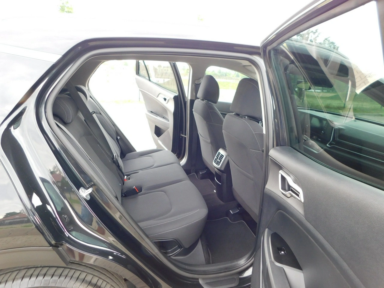Kia Sportage - Zdjęcie 17