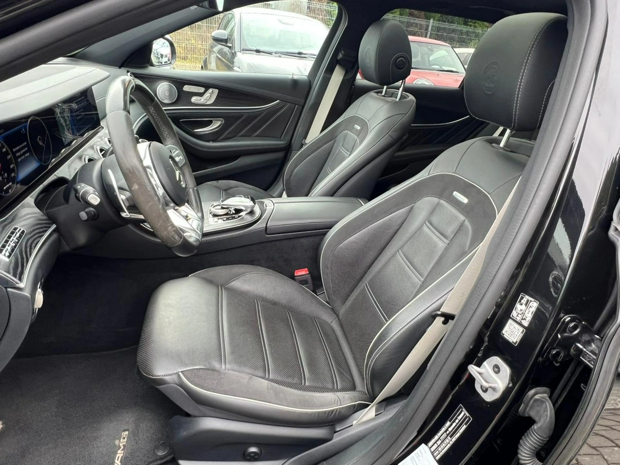 Mercedes E 63 AMG - Zdjęcie 9