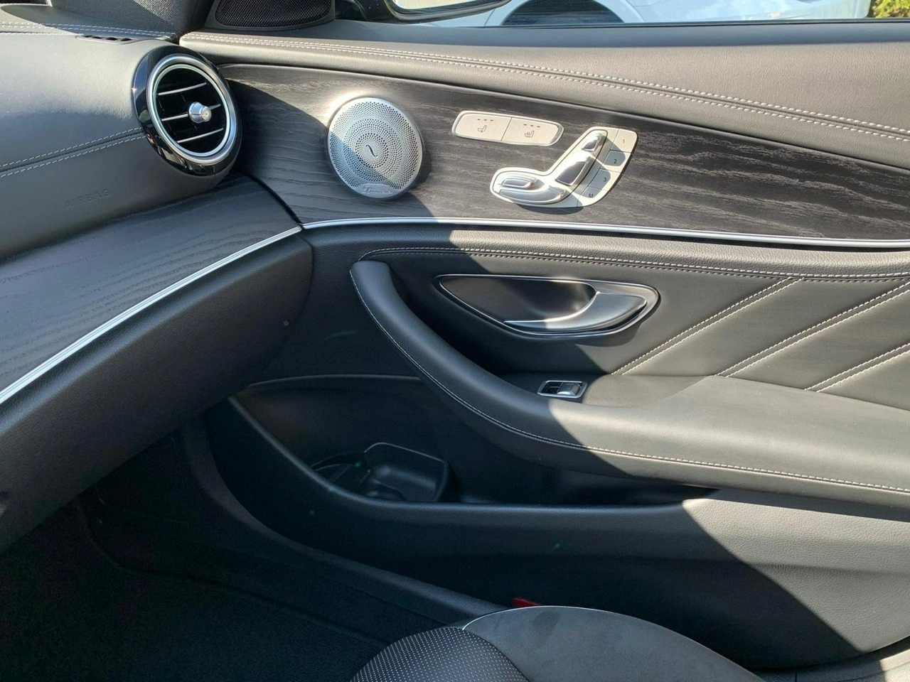 Mercedes E 63 AMG - Zdjęcie 23