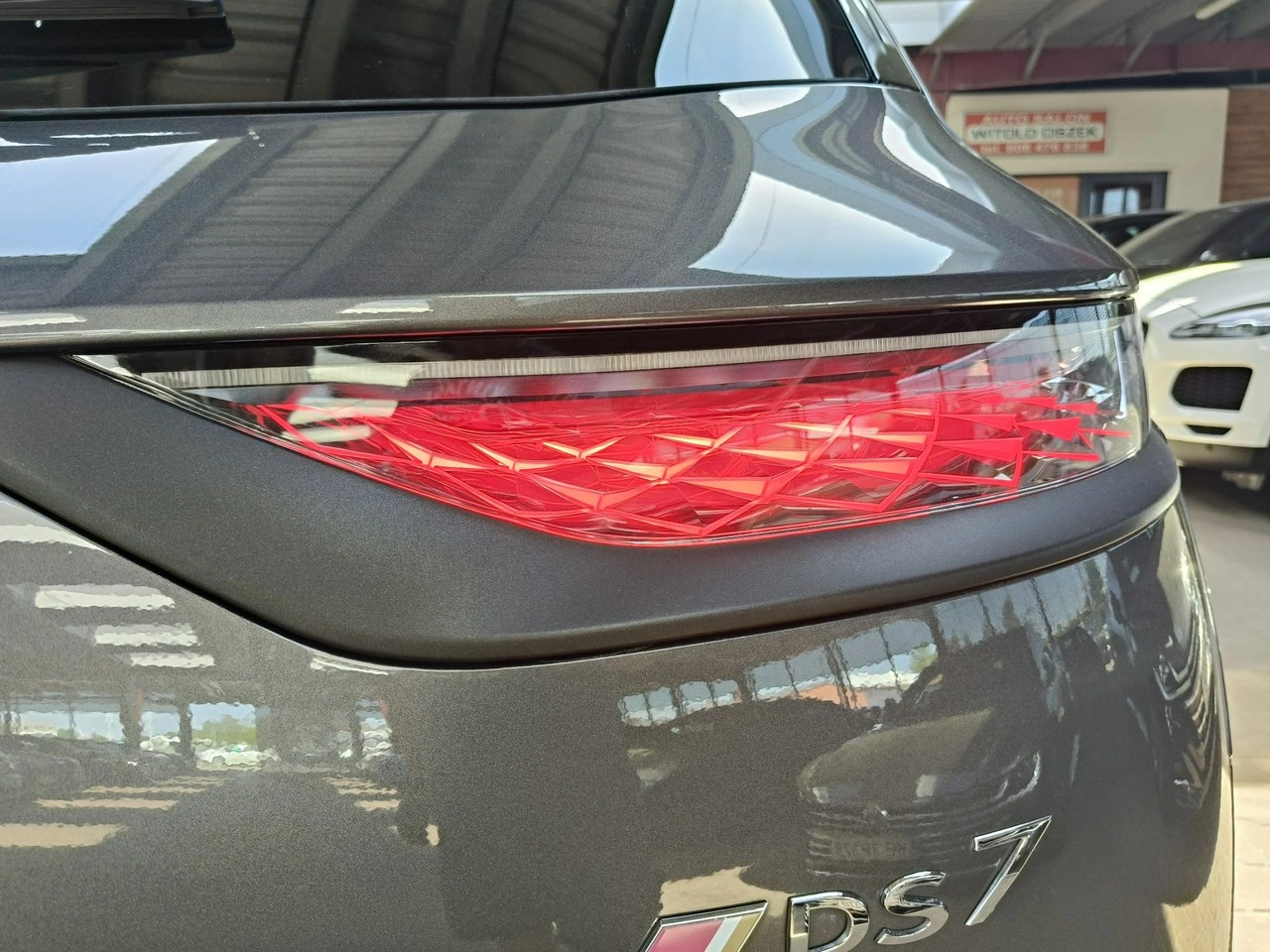 DS Automobiles DS 7 Crossback - Zdjęcie 12