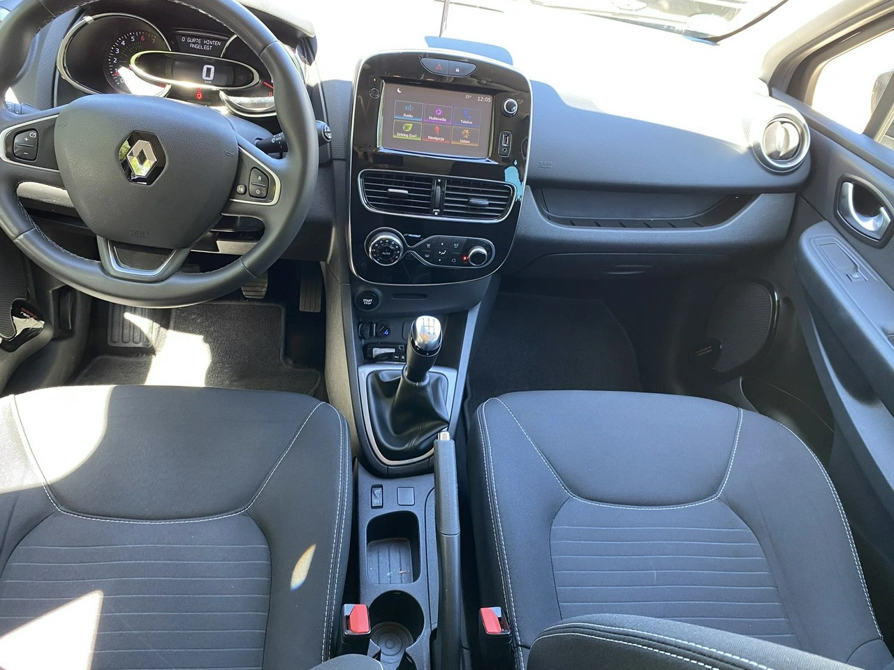 Renault Clio - Zdjęcie 10