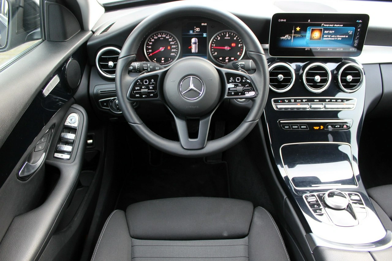 Mercedes C 200 - Zdjęcie 8
