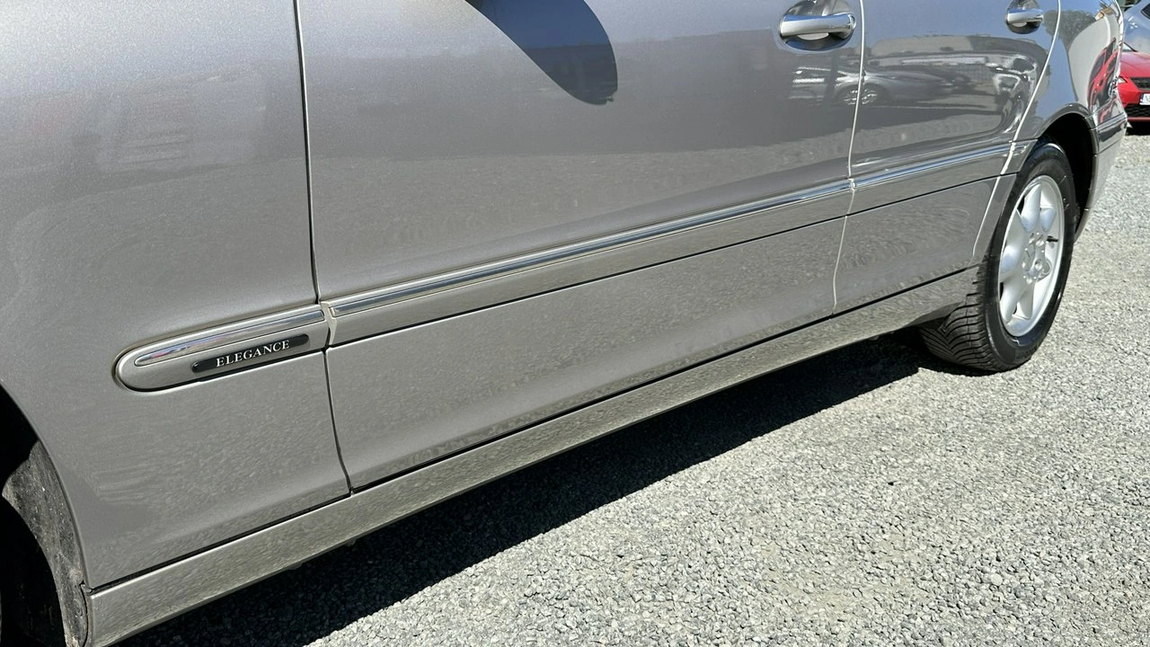 Mercedes C 200 - Zdjęcie 15