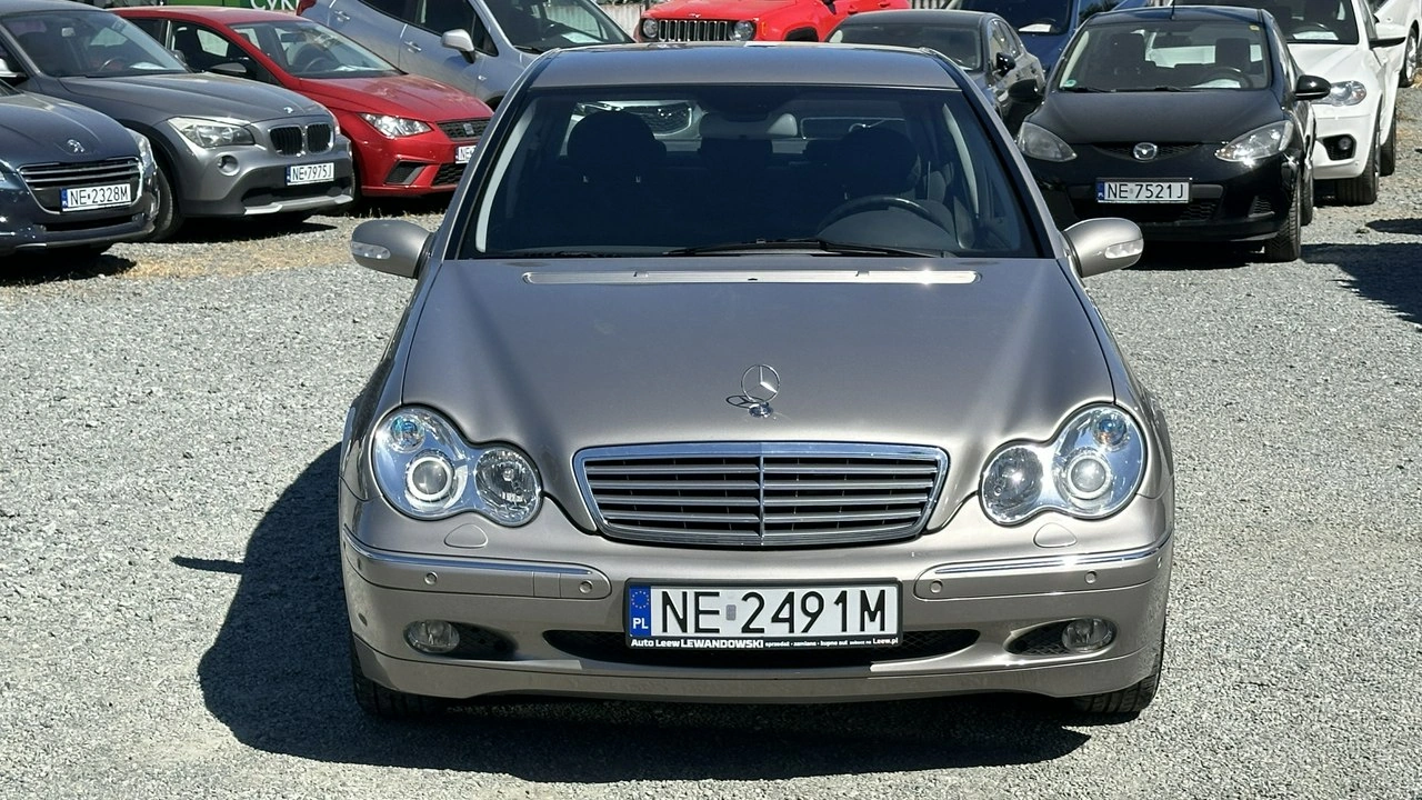 Mercedes C 200 - Zdjęcie 16