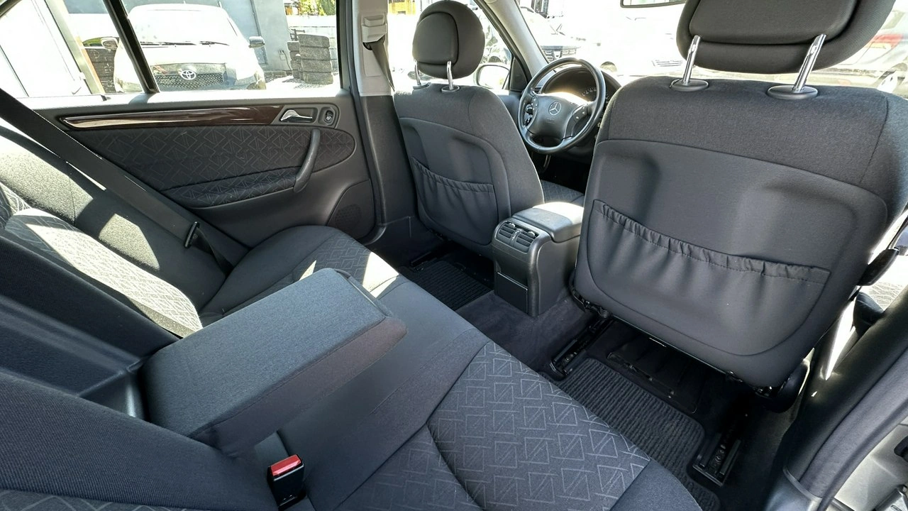 Mercedes C 200 - Zdjęcie 26