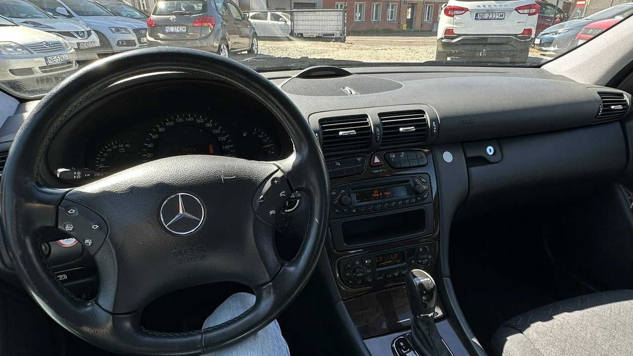 Mercedes C 200 - Zdjęcie 31