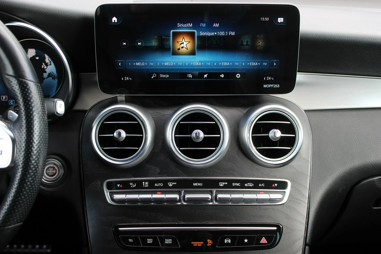 Mercedes GLC 300 - Zdjęcie 17