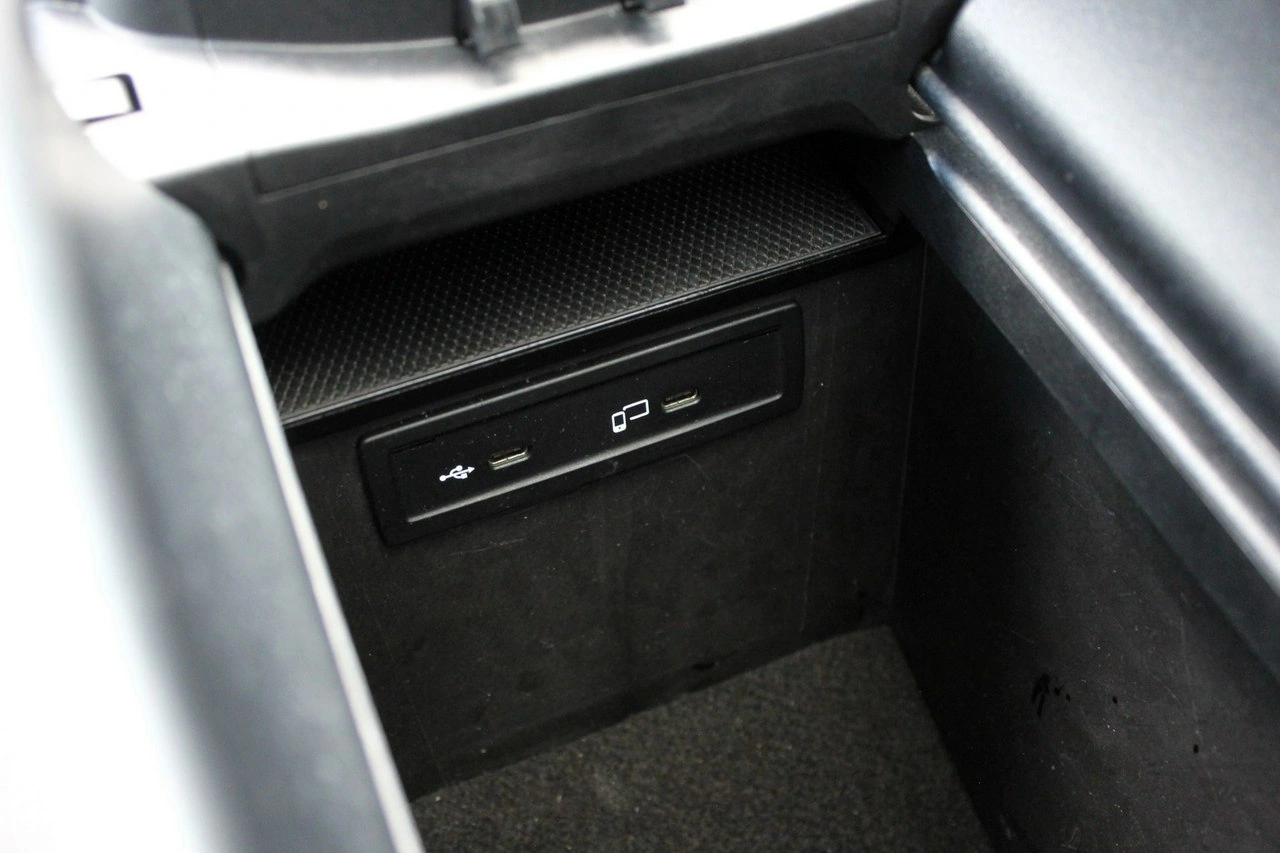 Mercedes GLC 300 - Zdjęcie 30