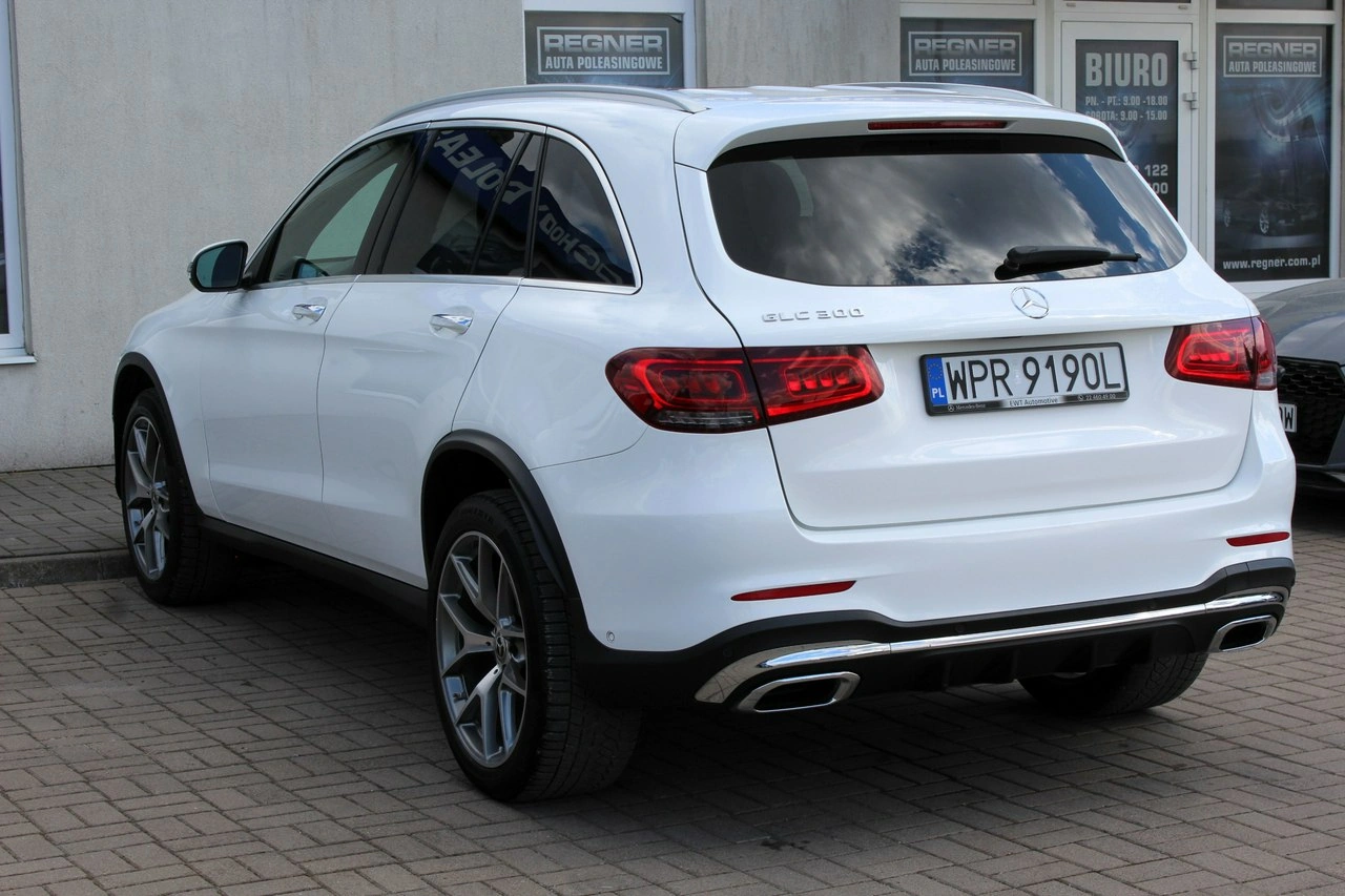 Mercedes GLC 300 - Zdjęcie 3