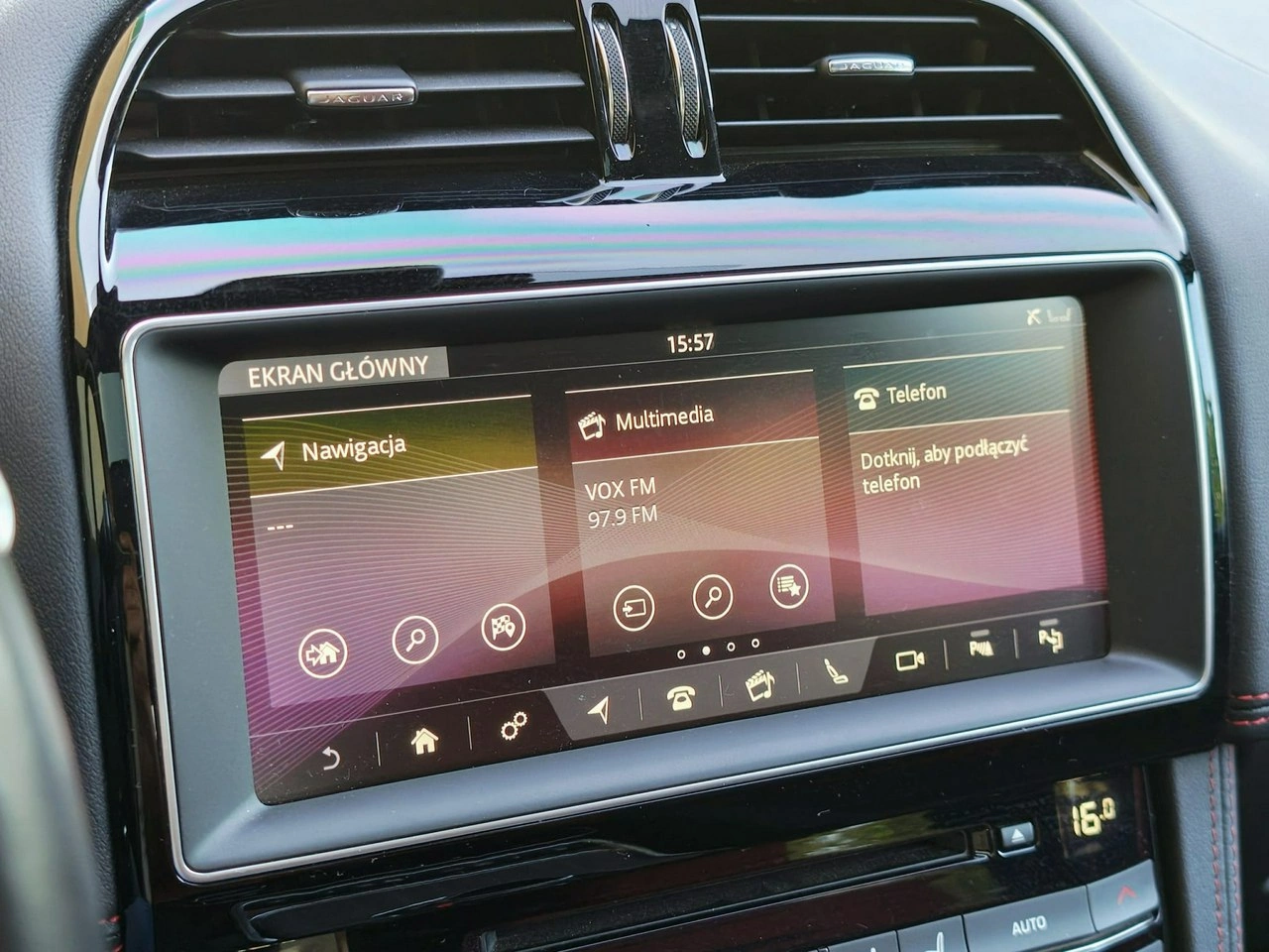 Jaguar F-Pace - Zdjęcie 21